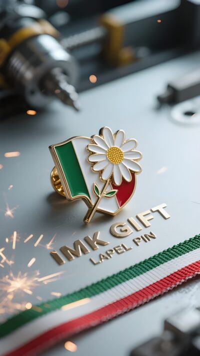 in981-Margherite-e-bandiere-tricolori-la-fede-italiana-che-dura-nel-tempo